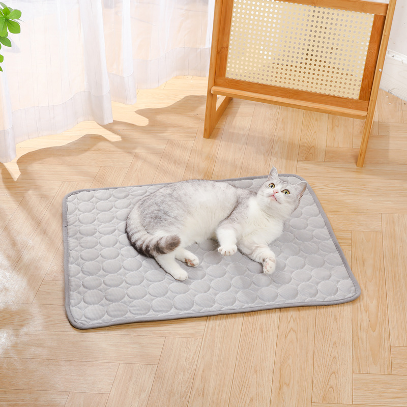 Cooling Blanket Hot Sleepers - Pet Cooling Mat for Dogs Cats